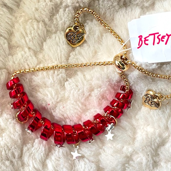BETSEYS JOHNSON HOLIDAY COIL BRACELET RED NWT - Picture 3 of 12
